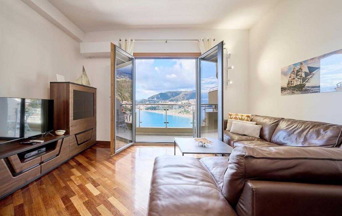 Apartment Cloud 9, Seaside Cliff *